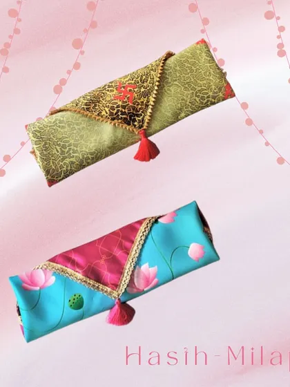 This image highlights the "Hasil-Milap" or antarpat, an essential part of the wedding ceremony. I offer them in various designs, from traditional brocade to modern prints, to match your wedding's theme.