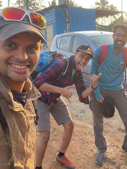 A selfie of our enthusiastic volunteers, ready for a day of teaching and climbing. Their energy is the backbone of our community events.