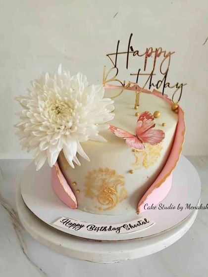 Cake Studio by Menakshi - Specialty Cakes Elegant & Artistic Designs photo 11