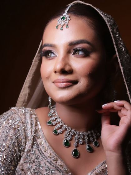 Timeless Bridal Looks photo 59