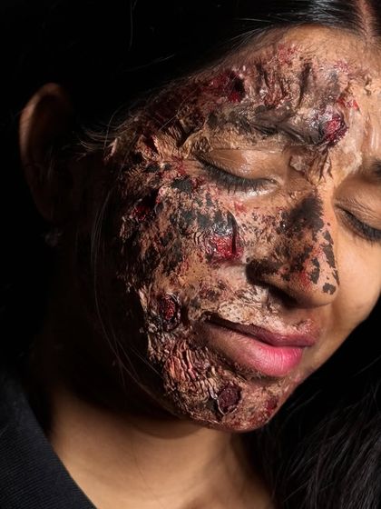 A close-up of a zombie makeup look with decaying skin effects. This is advanced SFX work that I teach in the pro batch.