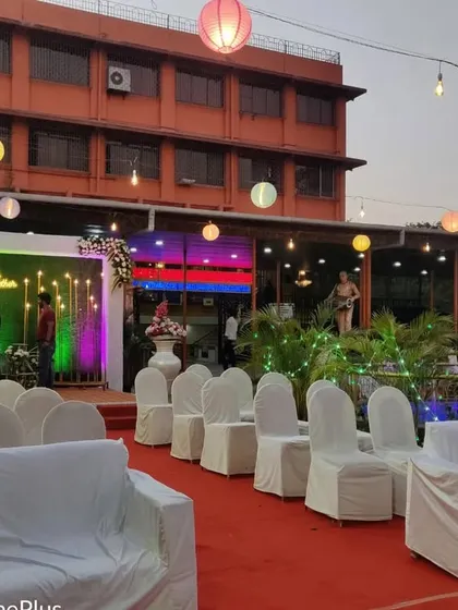 A full view of an outdoor hotel venue we decorated for a wedding function. We arranged the guest seating, set up a selfie point, and used paper lanterns to create a relaxed and festive atmosphere.