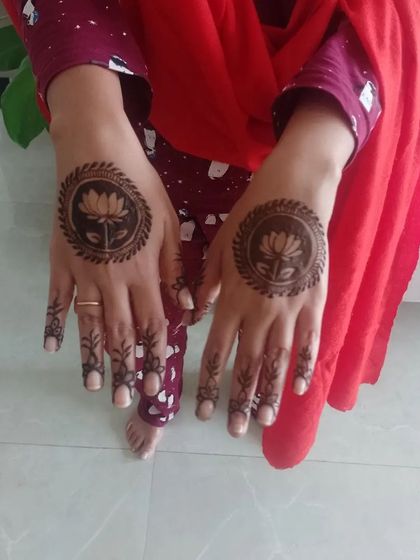Hussaina Mehendi Artist - Party & Festive Mehendi Timeless Mandalas & Tikki Designs photo 7