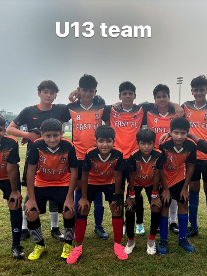 A shot of our U13 team, ready for their matches in the Junior 7 League.