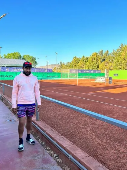 Another shot from my time at the Equelite Ferrero academy in Spain. Continuous learning and international exposure are a core part of my identity as a coach.