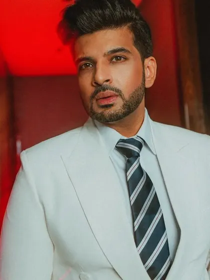It was a pleasure to design this sharp, all-white suit for actor Karan Kundrra. This look showcases how a perfectly tailored bespoke suit can create a powerful and confident presence.