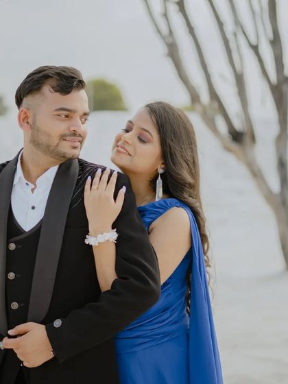 Dreamy Escapes: Unique Landscapes & Gowns photo 44