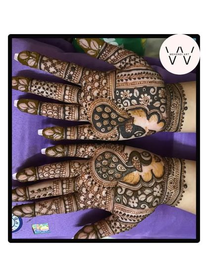 A beautiful peacock design for a bridesmaid, perfect for the wedding theme.