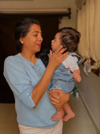 More behind-the-scenes joy. Capturing these moments is about finding the beauty in the chaos and telling the story of your family.