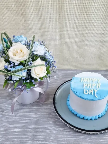 A complete Father's Day gift set, featuring our "Happy Papa Day" cake paired with a beautiful fresh flower arrangement.