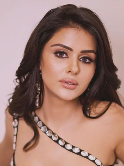 Celebrity & Red Carpet Makeup photo 11