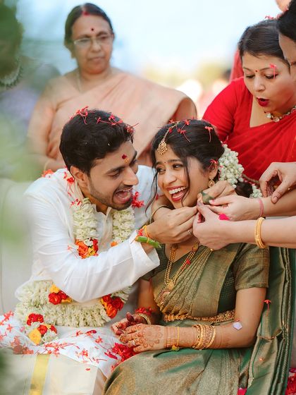 Couple Portraits: A Timeless Harmony photo 34