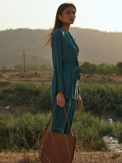 Vidhi Thakur - Portrait & Headshot Photography Outdoor & Environmental Portraits photo 4