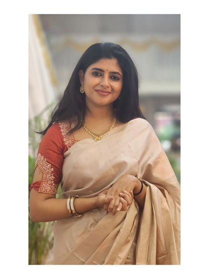 Aishwarya Rangarajan - Live Musical Performance Elegance in Ethnic Wear photo 43