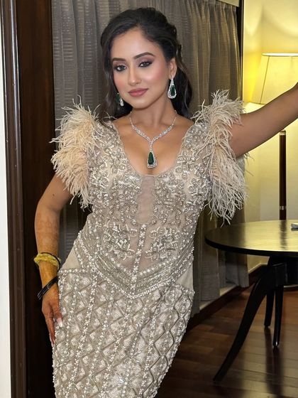 Evening Glamour photo 17