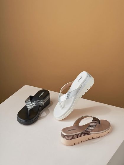 The Brilliance of Detail: Jewelry & Accessory Campaigns photo 35