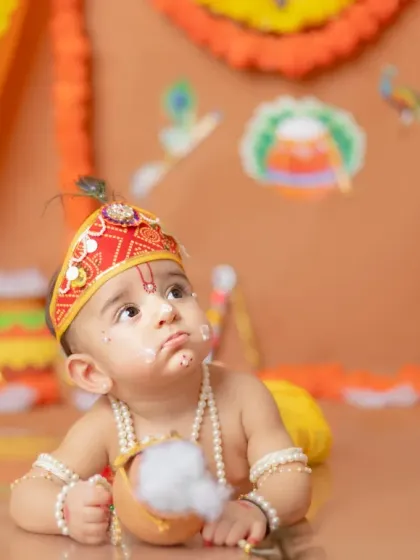 Caught in the act of stealing butter! These playful poses are so much fun and bring out the mischievous personality of little Krishna.