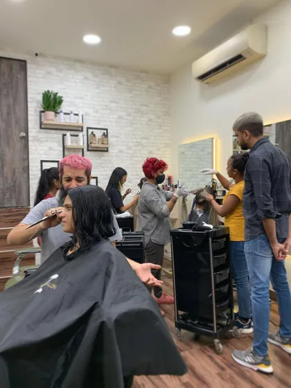 Just another day at the salon. We love our space and the energy our team and clients bring to it every single day.