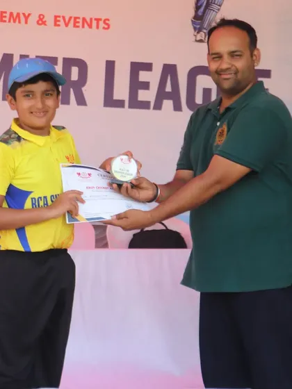 Celebrating the runner-up team's players for their fantastic effort in the league.