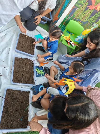 The Whiz Lab - In-School STEM Programs Adventures in Paleontology & Flight photo 8