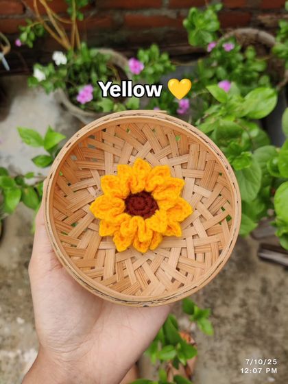 My blooming flower hairpins, available in green, purple, blue, red, and yellow. They are perfect for a sun-kissed, floral look.