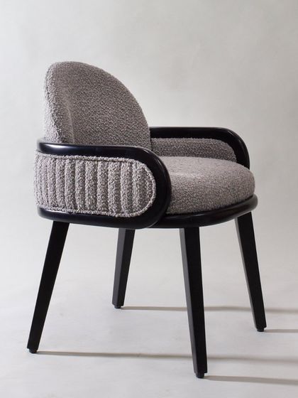 TIS Living - Bespoke Furniture for Entire Homes Statement Seating: Armchairs, Sofas & Loungers photo 56