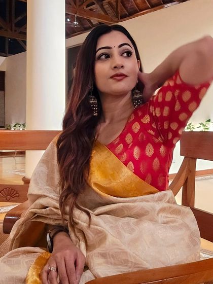 Embracing the traditional vibes of Kerala for a corporate event. I love traveling across India and experiencing the unique culture of each region.