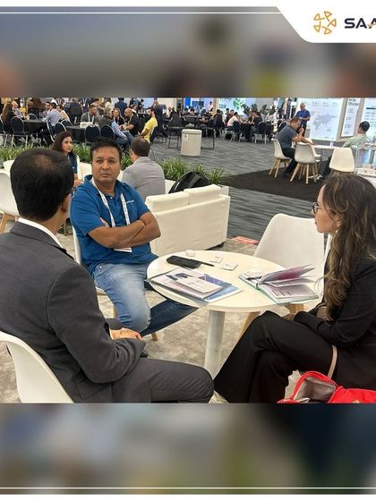 Discussing technical details and business opportunities with visitors at our RE+ Anaheim booth.