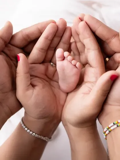 Every detail is precious, especially those tiny feet. I make sure to capture these close-up shots, creating timeless images that celebrate how little your baby once was.