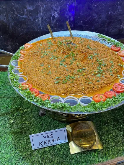Our innovative Veg Keema, made with soya granules to mimic the texture of minced meat, served with pav.