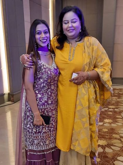 A picture with a guest at a celebrity wedding. We ensure every family member and friend has a great time during the dance sessions.