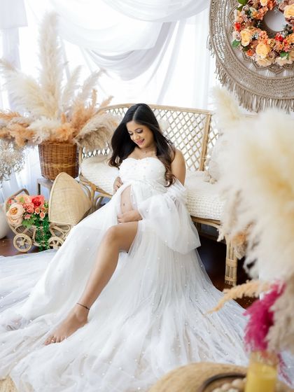 Solo Radiance: Portraits of the Mother-to-Be photo 113