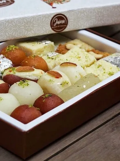 A classic assorted mithai box, perfect for Diwali. It’s filled with a variety of our bestsellers like Gulab Jamun, Rasgulla, Barfi, and Peda, all made with pure ingredients.