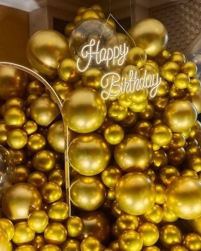 Balloon Bouquets & Gifts