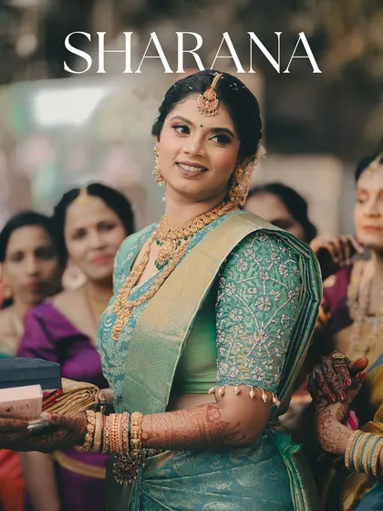 A portrait of my bride Sharana, looking elegant and poised. Her soft makeup and traditional attire are perfectly balanced.