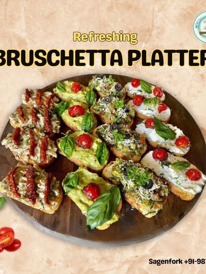 Our refreshing Bruschetta Platter is perfect for summer. It features four varieties: Guacamole with cherry tomatoes, Goat cheese with cherry tomatoes, Creamy mushrooms with sun-dried tomatoes, and Tomatoes in pesto sauce.
