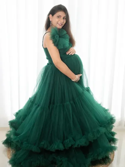 Lens And Stories - Maternity Photography The Glow of Motherhood: Solo Portraits photo 16