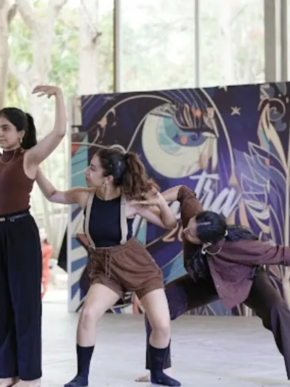 A beautiful, artistic pose from one of the contemporary-infused street dance pieces.