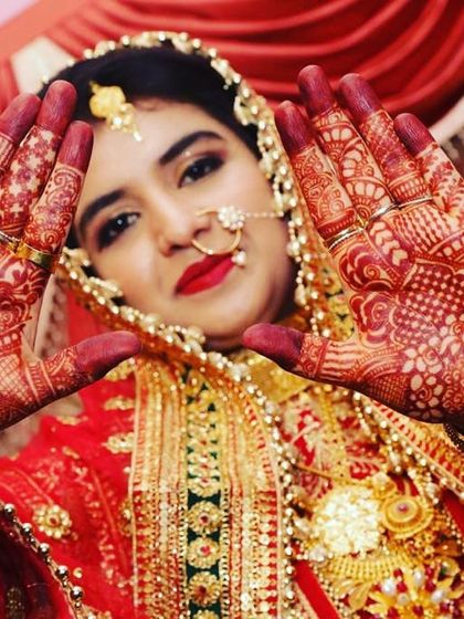 My beautiful friend on her wedding day. This photo shows the initial bright stain just after the paste removal, a crucial stage in the journey to a dark color.