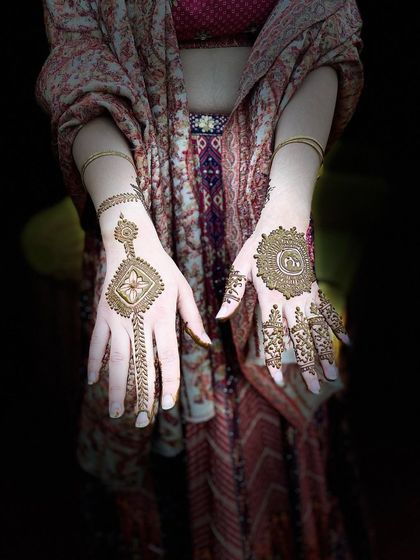 A different style for the same client, showing my versatility. This design is more modern and spaced out.