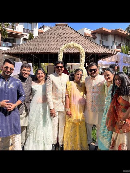 Nikhil Choradia - Wedding & Sangeet Choreography With the Wedding Crew photo 13