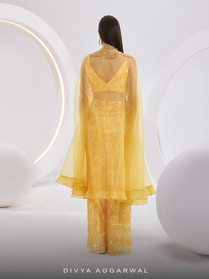 Statement Cape & Jacket Sets photo 16