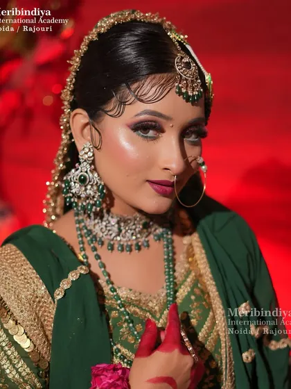 My courses cover diverse cultural styles, including elegant Pakistani bridal makeup. You will learn the specific techniques for creating the signature soft glam eyes, bold lips, and regal styling.