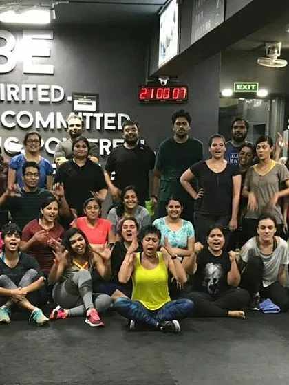 Big bang Zumba Mondays to start the week right. The whole class was killing it on the dance floor with soaring energy and super fun moves. You guys are total rockstars.