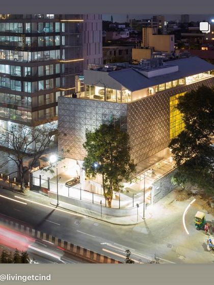 A duplicate of ID 252, featured in Livingetc.