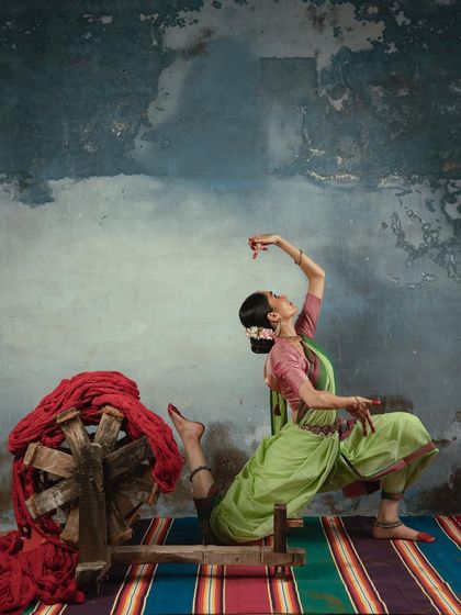 Dancing with a traditional weaving loom. This project was about connecting the rhythm of dance with the rhythm of the weaver's craft.