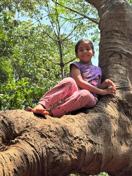 There is a special kind of confidence a child gains from exploring the outdoors. Moments like these, seeing a child feel strong and happy in nature, are what my workshops are all about. We encourage kids to climb, explore, and find their own little adventures.
