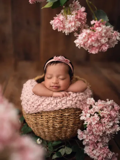 Dreamy Newborn Portraits photo 21