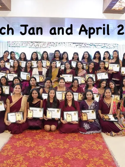 This is our family photo from the graduation ceremony for my January and April 2025 batches. It is such a joy to see so many talented artists ready to start their own mehendi journey.
