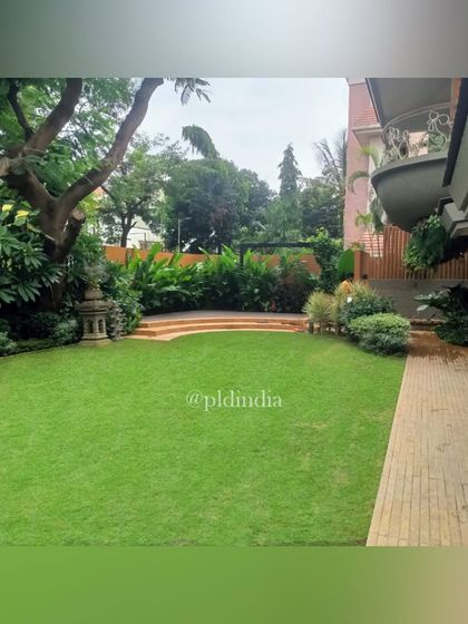 Courtyards & Intimate Gardens photo 28